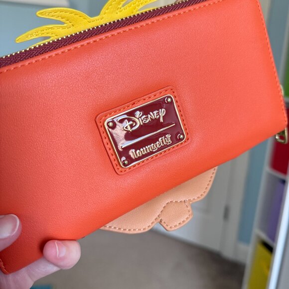 NWOT Loungefly Disney Alice in Wonderland March Hare Clutch Wallet - Picture 4 of 8